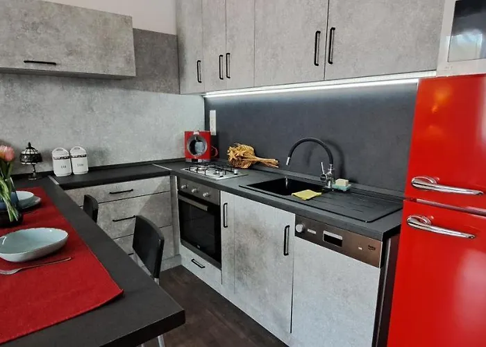 Napraforgo Apartman Apartman *