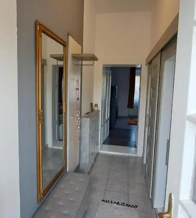 Napraforgo Apartman סגד